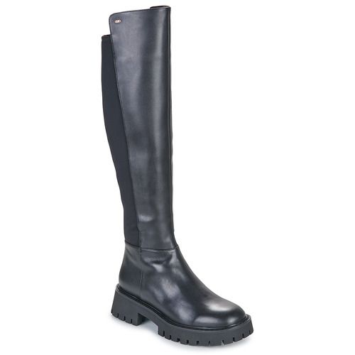 Stivali Donna MICHAEL Michael Kors ASHER BOOT in Nero, eleganti e alla moda, perfetti per ogni occasione. Realizzati con materiali di alta qualità, offrono comfort e stile senza compromessi. Ideali per completare il tuo look autunnale e invernale, questi stivali sono un must-have per ogni guardaroba. Acquista ora i tuoi stivali MICHAEL Michael Kors ASHER BOOT e aggiungi un tocco di classe al tuo outfit.
