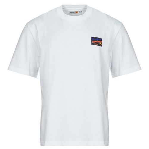 T-shirt uomo Timberland SS GRAPHIC TEE Bianco, maniche corte, stile casual, ideale per l'abbigliamento estivo. Realizzata in cotone di alta qualità, questa maglietta offre confort e traspirabilità. Perfetta per completare un look informale e alla moda, ideale per attività all'aperto e occasioni quotidiane. Acquista ora la tua maglietta Timberland per un tocco di stile e avventura.