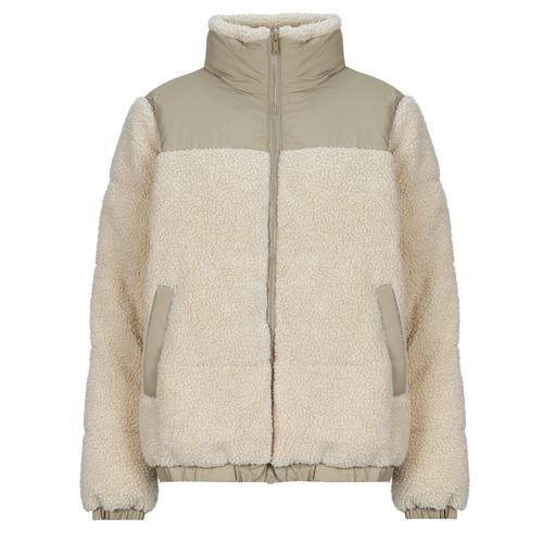 Cappotto Beige Donna Noisy May NMCHERIE, elegante mantella chic per l'autunno, dallo stile moderno e versatile, perfetto per ogni occasione. Ideale per outfit casual e ricercati, realizzato in tessuto morbido e caldo. Perfetto da abbinare a stivali e accessori alla moda.