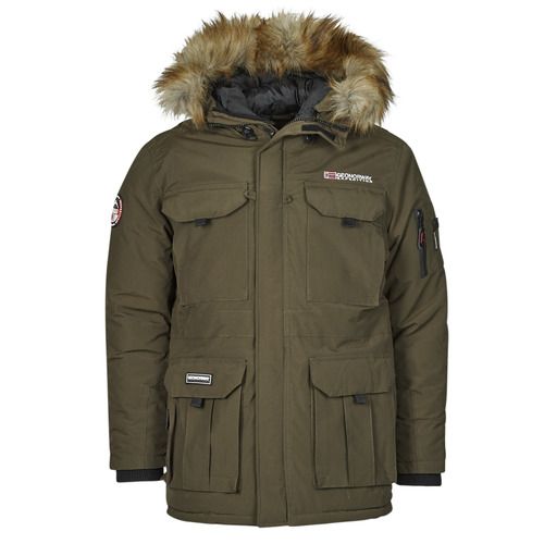 Giacca Parka Uomo Geographical Norway BATTLEGIANT Kaki, impermeabile e resistente, ideale per l'inverno. Design elegante e funzionale, con diverse tasche per massima praticità. Perfetta per attività all'aperto e uso quotidiano. Acquista ora il tuo Parka Geographical Norway e affronta il freddo con stile.