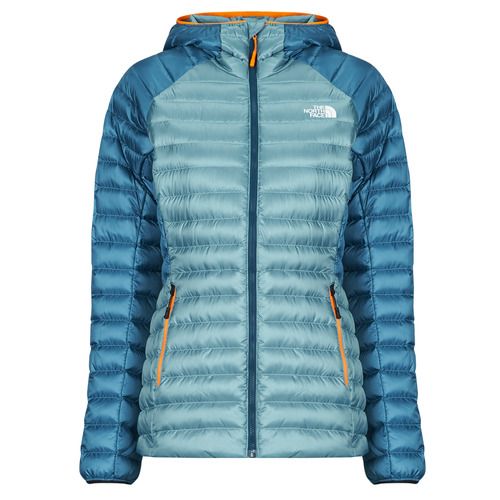 Piumino Donna The North Face Bettaforca Lt Down Blu, elegante e leggero, perfetto per l'inverno. Realizzato con materiali di alta qualità, offre calore e comfort. Ideale per attività all'aperto e stili di vita attivi. Acquista ora per un look sofisticato e funzionale.