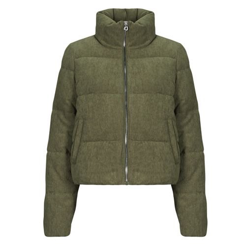 Piumino Donna Only ONLNEWDOLLY Verde: giacca invernale elegante e calda, ideale per affrontare il freddo con stile. Perfetto per look casual e alla moda, realizzato con materiali di alta qualità per comfort e durata. Acquista ora il tuo piumino verde Only ONLNEWDOLLY e offri al tuo guardaroba un tocco di colore e funzionalità.