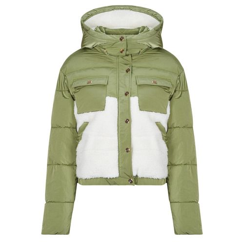 Piumino SODA Verde Donna di Kaporal, perfetto per l'inverno. Giacca calda e stilosa, ideale per outfit casual e urbani. Realizzato con materiali di alta qualità, offre comfort e protezione dal freddo. Disponibile nella collezione autunno-inverno, il piumino SODA è l'accessorio imprescindibile per ogni guardaroba femminile. Scegli Kaporal per uno stile alla moda e funzionale!