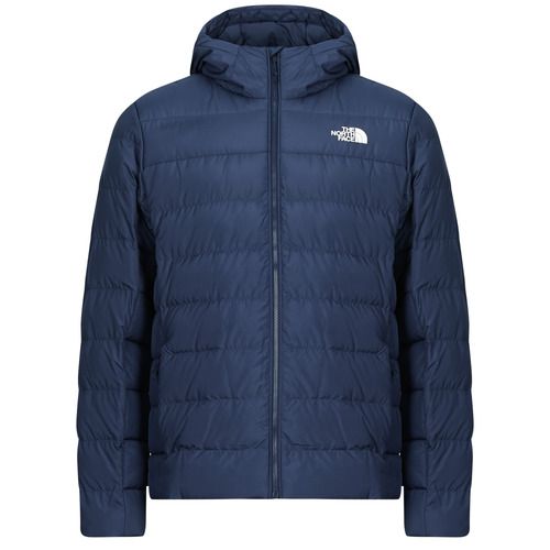 Piumino uomo The North Face Aconcagua 3 Marine, ideale per il freddo invernale. Giacca in nylon resistente, imbottitura in piuma per un comfort ottimale e calore. Stile moderno e versatile, perfetto per attività all'aperto e uso quotidiano. Scopri la qualità e la performance di The North Face!