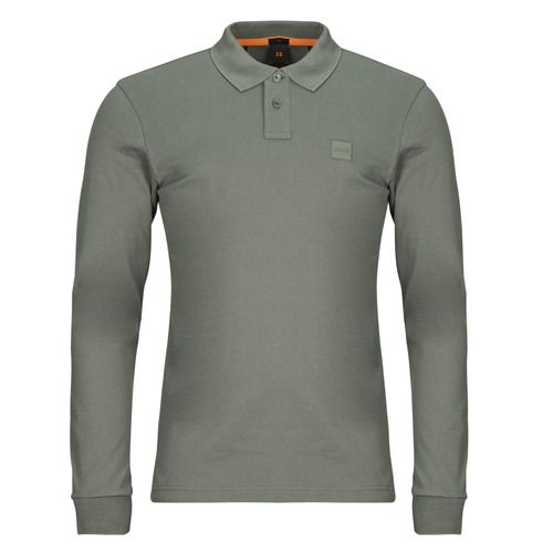 Polo maniche lunghe uomo BOSS Passerby in grigio, realizzata con tessuto di alta qualità per un comfort ottimale. Questo elegante capo è perfetto per l'uso quotidiano e per occasioni speciali, offrendo un look sofisticato e alla moda. Scopri la versatilità e lo stile senza tempo di questa polo BOSS, un must-have per il guardaroba maschile.
