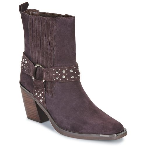Stivetti donna marroni ALMA EN PENA I240525, eleganti e trendy, perfetti per ogni occasione. Realizzati con materiali di alta qualità, offrono comfort e stile. Ideali per abbinamenti sia casual che formali. Acquista ora i tuoi ALMA EN PENA I240525 per un look raffinato e alla moda!