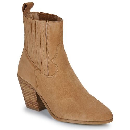 Stivaletti Ravel EBERT Beige per Donna, caratterizzati da un design elegante e moderno. Realizzati con materiali di alta qualità, questi stivaletti offrono comfort e stile. Ideali per ogni occasione, perfetti da abbinare a jeans o gonne. Scopri il look chic e sofisticato con i Ravel EBERT Beige, il must-have della stagione.