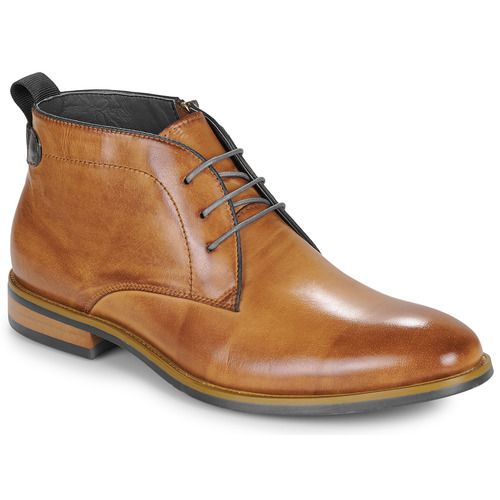 Stivaletti Uomo Kdopa EAGLE Marrone, eleganti e versatili, realizzati in pelle di alta qualità. Perfetti per ogni occasione, offrono comfort e stile. Ideali per completare il tuo outfit autunnale e invernale. Acquista ora i tuoi Kdopa EAGLE Marrone per un look alla moda!