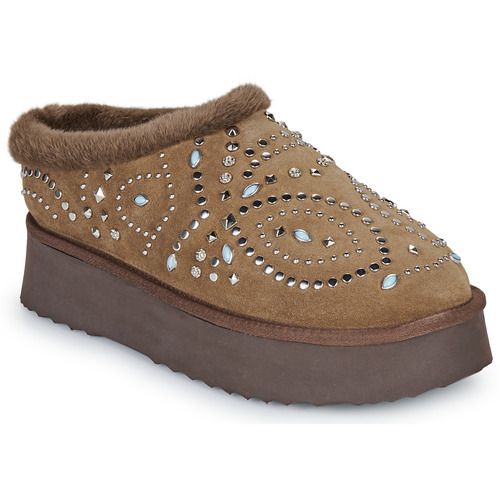 Ciabatta Donna ALMA EN PENA I241045 in Marrone, elegante e comoda. Design sofisticato perfetto per ogni occasione. Ideale per chi cerca stile e comfort. Acquista ora e aggiungi un tocco di classe al tuo guardaroba!