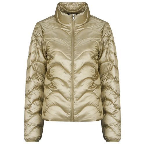 Giacca piumino donna Only ONLVEGA in oro, elegante e caldo, ideale per l'inverno. Design moderno e trendy, perfetto per ogni occasione. Acquista ora il tuo piumino Only per un look chic e confortevole.