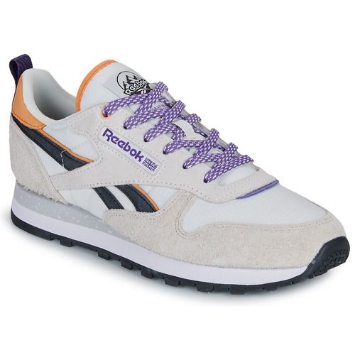 Sneakers basse Reebok Classic CLASSIC LEATHER Grigio per Donna, eleganti e versatili, ideali per un look casual e alla moda. Scarpe comfort e stile per ogni occasione, perfette da abbinare a vari outfit. Perfette per le appassionate di moda e per chi cerca comodità senza rinunciare al design. Acquista ora le tue Reebok Classic per un tocco di classe nel tuo guardaroba.