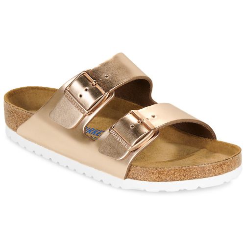 Ciabatta da donna Birkenstock Arizona SFB LENA in colore Metallic Copper Oro, caratterizzata da un design elegante e confortevole, ideale per look casual e estivi. Perfetta per ogni occasione, offre sostenibilità e qualità artigianale tipica del marchio Birkenstock.