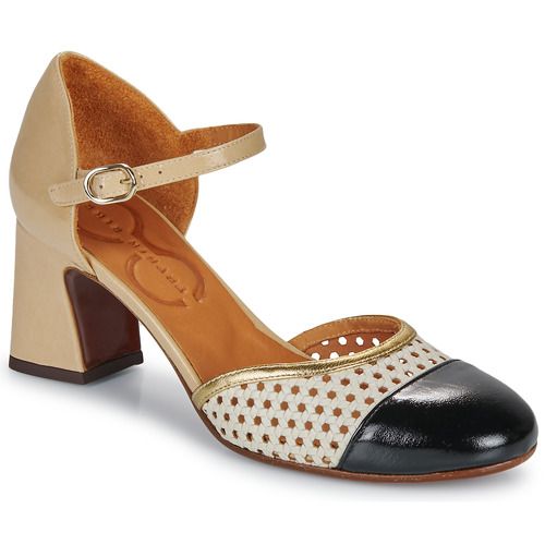 Ballerine FIZA Beige di Chie Mihara per donna, eleganti e comode, perfette per ogni occasione. Scarpe ballerine di alta qualità, ideali per un look sofisticato e raffinato. Acquista ora per un tocco di classe al tuo outfit!