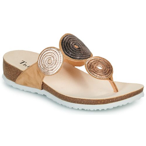 Infradito Julia beige per donna, eleganti e comode, perfette per l'estate e le occasioni informali. Realizzate con materiali di alta qualità, queste infradito offrono stile e comfort. Ideali da abbinare a costumi da bagno o outfit estivi. Compra ora le infradito Julia beige e completa il tuo look estivo!