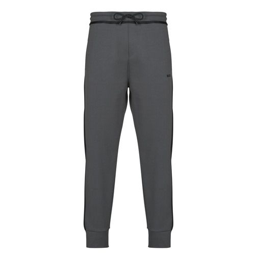 Pantaloni sportivi uomo BOSS Hadiko Tape Grigio, eleganti e comodi, perfetti per il tempo libero e l'allenamento. Design moderno con dettagli a nastro, realizzati in materiali di alta qualità per garantire comfort e stile. Ideali per look casual e sportivi. Disponibili in diverse taglie.