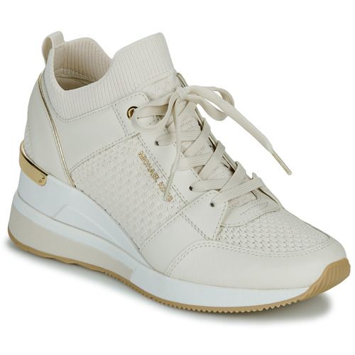 Sneakers alte Donna MICHAEL Michael Kors GEORGIE KNIT TRAINER in colore beige, perfette per un look casual e alla moda. Design elegante e comfort ottimale, ideali per ogni outfit. Acquista ora le trendy sneakers GEORGIE KNIT TRAINER per aggiungere stile al tuo guardaroba.