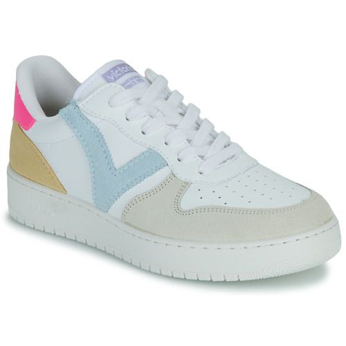 Sneakers basse Victoria MADRID Bianco per donna, eleganti e versatili, perfette per ogni occasione. Queste scarpe offrono comfort e stile, ideali per completare il tuo look casual con un tocco di classe. Acquista ora le sneakers Victoria MADRID Bianco e scopri il perfetto equilibrio tra moda e comodità.