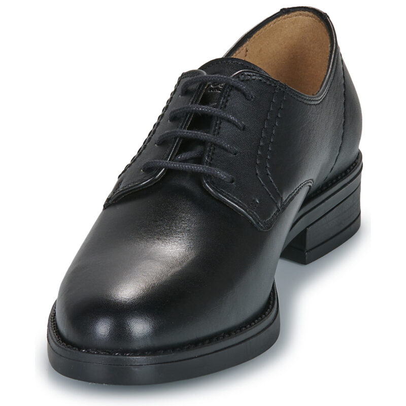 Betty London  CODE  Nero -  Derby Donna - 3