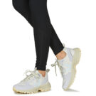 Veja VENTURI White Low-Top Sneakers for Women - 8