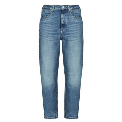 Jeans Mom Donna Tommy Jeans MOM JEAN UH TPR AI5117 - Pantaloni in denim trendy e comodi, perfetti per ogni occasione. Acquista i migliori jeans mom fit per un look casual-chic. Disponibili in vari colori e taglie, ideali per valorizzare il tuo stile.