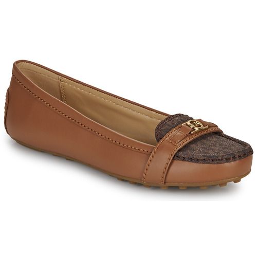 Mocassini Donna MICHAEL Michael Kors MANDY MOC in marrone, eleganti e sofisticati, ideali per un look casual e chic. Realizzati con materiali di alta qualità, questi mocassini offrono comfort e stile per ogni occasione. Perfetti per completare il tuo guardaroba con un tocco di classe.