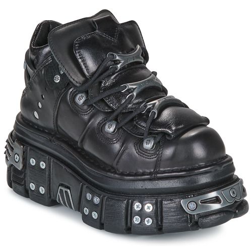 Scarpa New Rock NOMADA Nero Derby Donna, elegante e versatile, realizzata in pelle di alta qualità. Design alla moda con suola robusta, ideale per outfit casual e formali. Acquista ora per aggiungere stile e comfort al tuo guardaroba.