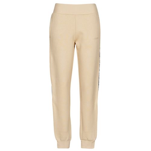 Pantaloni sportivi da donna Guess BRITNEY in color beige, realizzati con materiali morbidi e confortevoli. Design moderno e versatile, ideali per il tempo libero e l'allenamento. Perfetti per abbinamenti trendy e casual. Acquista ora i pantaloni sportivi Guess BRITNEY per un look chic e pratico.