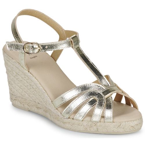 Sandali Geox D GELSA Oro da donna, eleganti e comodi, perfetti per ogni occasione. Design raffinato con dettagli luccicanti, ideali per l'estate e da abbinare a qualsiasi outfit. Scarpe alla moda, perfette per chi cerca stile e benessere nei propri passi.