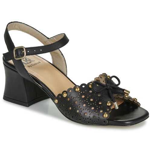 Sandali Dorking LARUS Donna in pelle con tacco medio, design elegante e confortevole, ideale per l'estate. Perfetti per occasioni casual e serate estive, disponibili in diverse misure. Aggiungi un tocco di stile al tuo outfit con i sandali Dorking LARUS.
