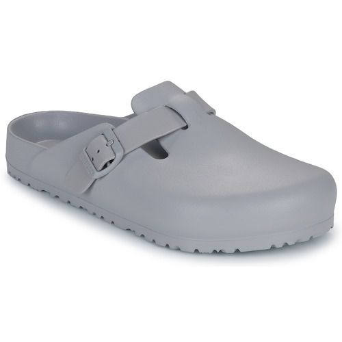 "Ciabatta Uomo Birkenstock Boston EVA Stone Coin Grigio, comoda e leggera, ideale per il tempo libero e l'uso quotidiano. Sottopiede anatomico per un comfort ottimale e materiali di alta qualità per garantire durata. Acquista ora le Birkenstock Boston EVA per un look casual e un benessere senza pari."