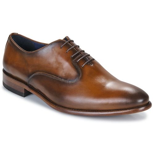 Scarpe Richelieu Marrone per Uomo - Brett & Sons. Eleganti e raffinate, queste scarpe in pelle di alta qualità sono perfette per occasioni formali e ogni giorno. Design classico con dettagli sofisticati, ideali per un look professionale e alla moda. Scopri il comfort e lo stile delle scarpe Brett & Sons Marrone.