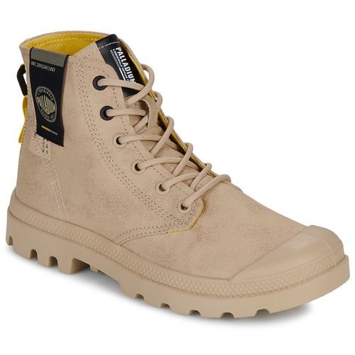 Sneakers alte Donna Palladium PAMPA SURPLUS in beige, perfette per uno stile casual e versatile. Ideali per ogni occasione, queste scarpe offrono comfort e supporto grazie al design robusto e alla qualità dei materiali. Acquista le Palladium PAMPA SURPLUS in beige per un look elegante e alla moda.