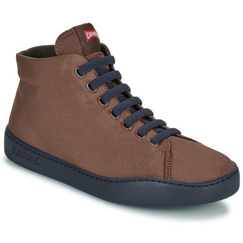 Sneakers alte da uomo Camper PEUF in marrone, ideali per uno stile casual e comodo. Le scarpe sono perfette per ogni occasione, offrendo supporto e traspirabilità. Acquista ora le Camper PEUF Marrone per un look moderno e unico.