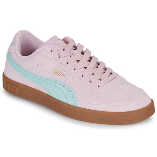 Sneakers basse Puma Club II Era Suede Rosa per donna, eleganti e alla moda, perfette per un look casual e trendy. Queste scarpe offrono comfort e stile, ideali per ogni occasione. Acquista ora le Puma Club II Era Suede Rosa e arricchisci il tuo outfit!