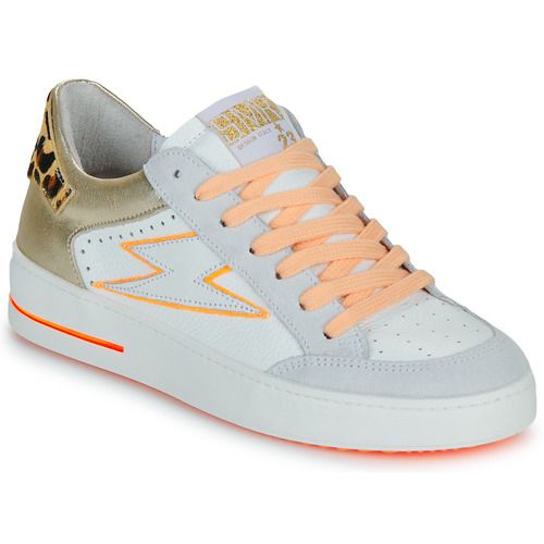 Sneakers basse Semerdjian NOUBAR Bianco per Donna, eleganti e versatili, perfette per ogni occasione. Design moderno con dettagli raffinati, ideali per abbinamenti casual e trendy. Scopri il comfort e lo stile delle scarpe Semerdjian.