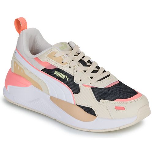 Sneakers basse Puma X-Ray 3 Beige per Donna, design elegante e moderno, ideali per ogni occasione. Comfort e stile uniti in un'unica calzatura. Acquista ora le migliori sneakers per il tuo guardaroba!