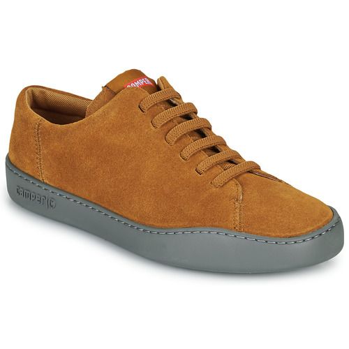 Sneakers uomo Camper PEUF marrone, design moderno e comfort ottimale, perfette per ogni occasione. Realizzate con materiali di alta qualità, queste scarpe offrono stile e funzionalità. Ideali per un look casual e alla moda, le Camper PEUF marrone sono un must-have per gli amanti delle sneakers.
