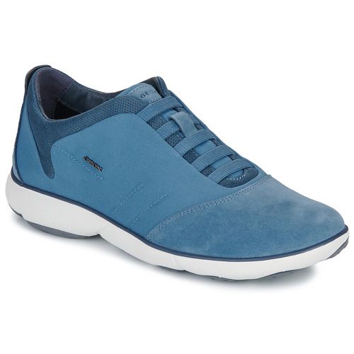 Sneakers uomo Geox U NEBULA in blu, design moderno e confortevole, perfette per l'uso quotidiano e le attività all'aperto. Scarpe traspiranti e leggere, ideali per chi cerca stile e comodità. Disponibili per l'acquisto online.