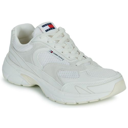 Sneakers Uomo Tommy Jeans THE CONEY Bianco con design raffinato e moderno, ideali per un look casual e alla moda. Comfort e stile si incontrano in queste scarpe, perfette per ogni occasione. Acquista ora le Tommy Jeans THE CONEY e aggiungi un tocco di eleganza al tuo guardaroba!