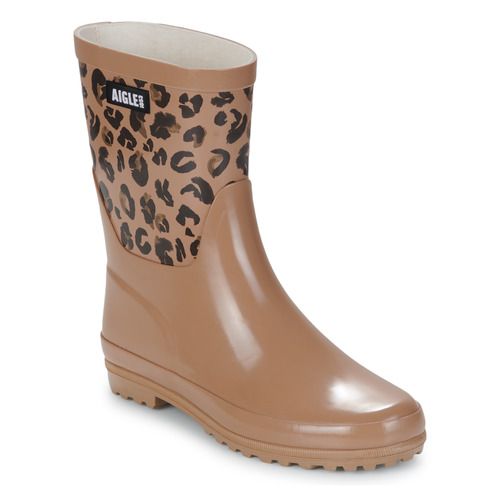 Stivali da pioggia Aigle ELIOSA BOTILLON in marrone per donna, con design elegante e funzionale, ideali per affrontare giornate piovose con stile. Materiale impermeabile e suola antiscivolo garantiscono comfort e sicurezza. Perfetti per attività all'aperto e occasioni informali. Scopri la qualità Aigle e completa il tuo outfit con questi stivali versatili.