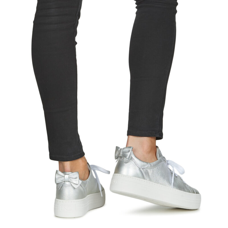 NeroGiardini E513020D Argento Damen-Sneaker, niedrig geschnitten - Gr&ouml;&szlig;e 8