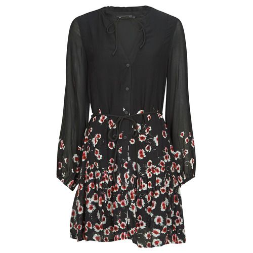 Abito corto donna Desigual BASILEA in nero, perfetto per occasioni speciali e look casual chic. Design elegante e versatile, ideale per abbinamenti con accessori alla moda. Acquista ora l'abito BASILEA per un outfit alla moda e raffinato.