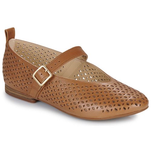 Ballerine Clarks FAWNA JANE Donna eleganti, in pelle di alta qualità, perfette per ogni occasione. Design raffinato con comoda soletta per il massimo comfort. Disponibili in diverse taglie, ideali per chi cerca stile e praticità. Acquista ora le ballerine Clarks FAWNA JANE per un look impeccabile!