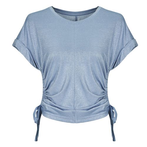 Camicia LUZIA di Les Petites Bombes per donna, elegante e raffinata, ideale per occasioni speciali. Design moderno con dettagli unici, realizzata in tessuto leggero e morbido. Perfetta da abbinare a pantaloni o gonne per un look sofisticato. Disponibile in diverse taglie. Scopri la collezione di camicette trendy per un guardaroba versatile e alla moda.