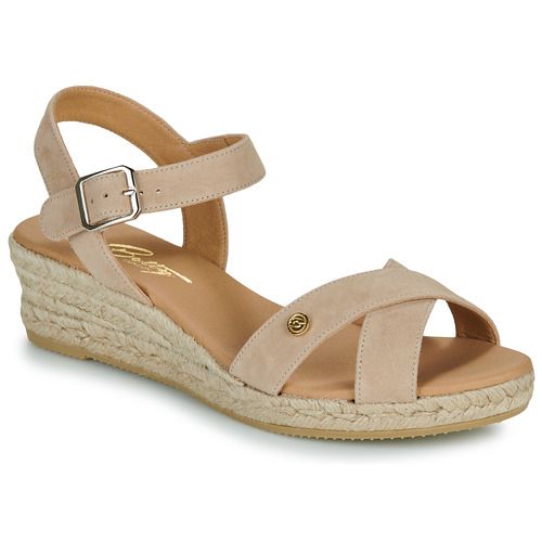 Espadrillas donna Betty London GIORGIA, eleganti e confortevoli, con design raffinato e suola in corda, ideali per l'estate. Perfette per ogni occasione, con dettagli stilosi che si abbinano facilmente a qualsiasi look. Acquista ora le espadrillas GIORGIA per un tocco di stile e comfort al tuo outfit estivo.