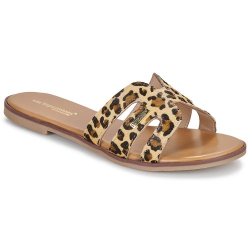 Ciabatta Donna Les Tropéziennes par M Belarbi HAMIGAPO in pelle con dettagli eleganti, perfetta per l'estate. Design comodo e alla moda, ideale per outfit casual o da spiaggia. Scarpe eleganti e raffinate per ogni occasione. Disponibile in diverse taglie. Acquista ora per un look alla moda e comodo!