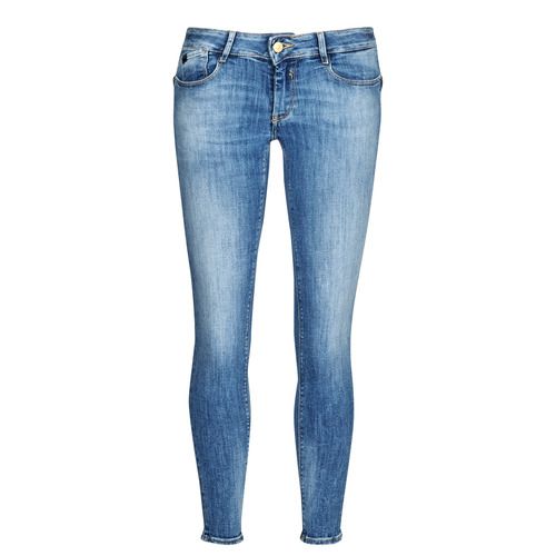 Jeans Slim Donna Le Temps des Cerises PULPC, realizzati in denim di alta qualità. Design elegante e alla moda, perfetti per ogni occasione. Disponibili in diverse taglie, questi jeans offrono una vestibilità confortevole e trendy. Aggiungi un tocco di stile al tuo guardaroba con i jeans PULPC, ideali per outfit casual o chic. Fashion, comfort e versatilità in un unico prodotto.