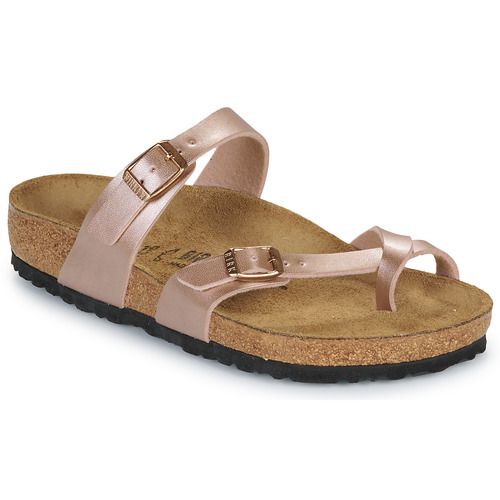 Ciabatta BIRKENSTOCK Mayari BF Copper Rosa per donna, elegante e confortevole, disponibile in una raffinata tonalità di rosa rame. Perfetta per l'estate, ideale per passeggiate e momenti di relax. Design anatomico con supporto ottimale per il piede, realizzata con materiali di alta qualità per garantire durata e stile. Scegli la comodità senza rinunciare alla moda con le ciabatte BIRKENSTOCK Mayari.