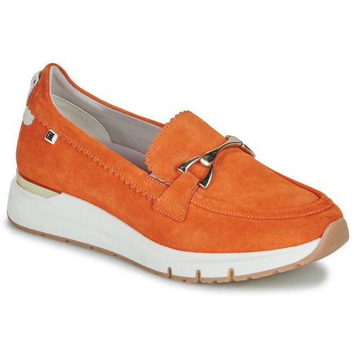 "Mocassini Donna Dorking SERENA in pelle di alta qualità, caratterizzati da un design elegante e sofisticato, ideali per un look casual-chic. Perfetti per ogni occasione, questi mocassini offrono comfort e stile, rendendoli un must-have nel guardaroba femminile. Scopri la versatilità e il comfort dei mocassini Dorking SERENA, l'ideale per le donne moderne in cerca di raffinatezza e praticità."