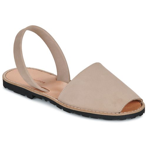 Sandali donna Minorquines AVARCA in beige, caratterizzati da un design elegante e confortevole. Perfetti per l'estate, questi sandali sono realizzati con materiali di alta qualità, ideali per abbinarsi a qualsiasi outfit casual. Scopri il comfort e lo stile delle scarpe Avarca per le tue passeggiate all'aperto. Ordina ora il tuo paio di sandali avarca beige e aggiungi un tocco di classe al tuo guardaroba estivo.